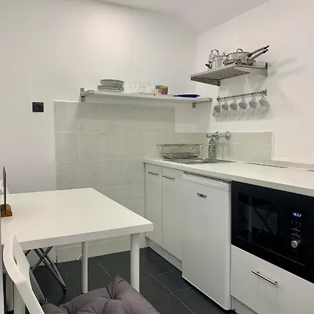 Apartament Var-lak *